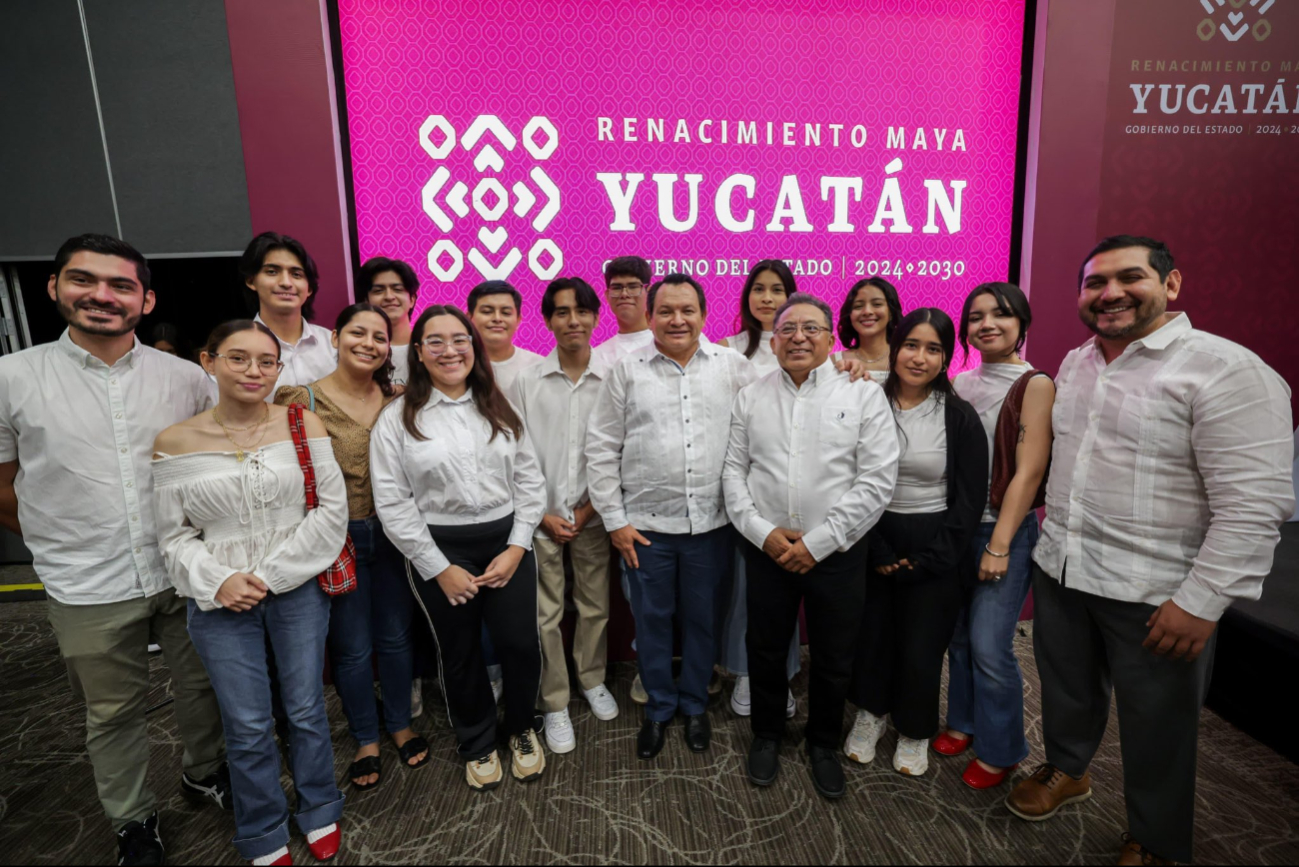 Con gran ilusión parten los estudiantes yucatecos rumbo a Canadá.