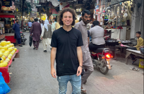 ¿Qué opina Luisito Comunica sobre los migrantes en Estados Unidos? ¿Qué opina Luisito Comunica sobre los migrantes en Estados Unidos?