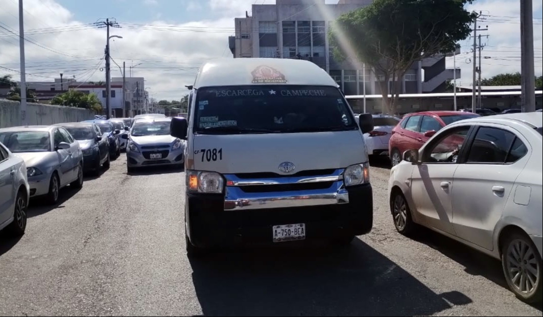 Advierten del riesgo para la gente vulnerable que no recibe la atención médica en caso de accidentes en el transporte que ofrece el servicio de turismo y no tienen seguro.