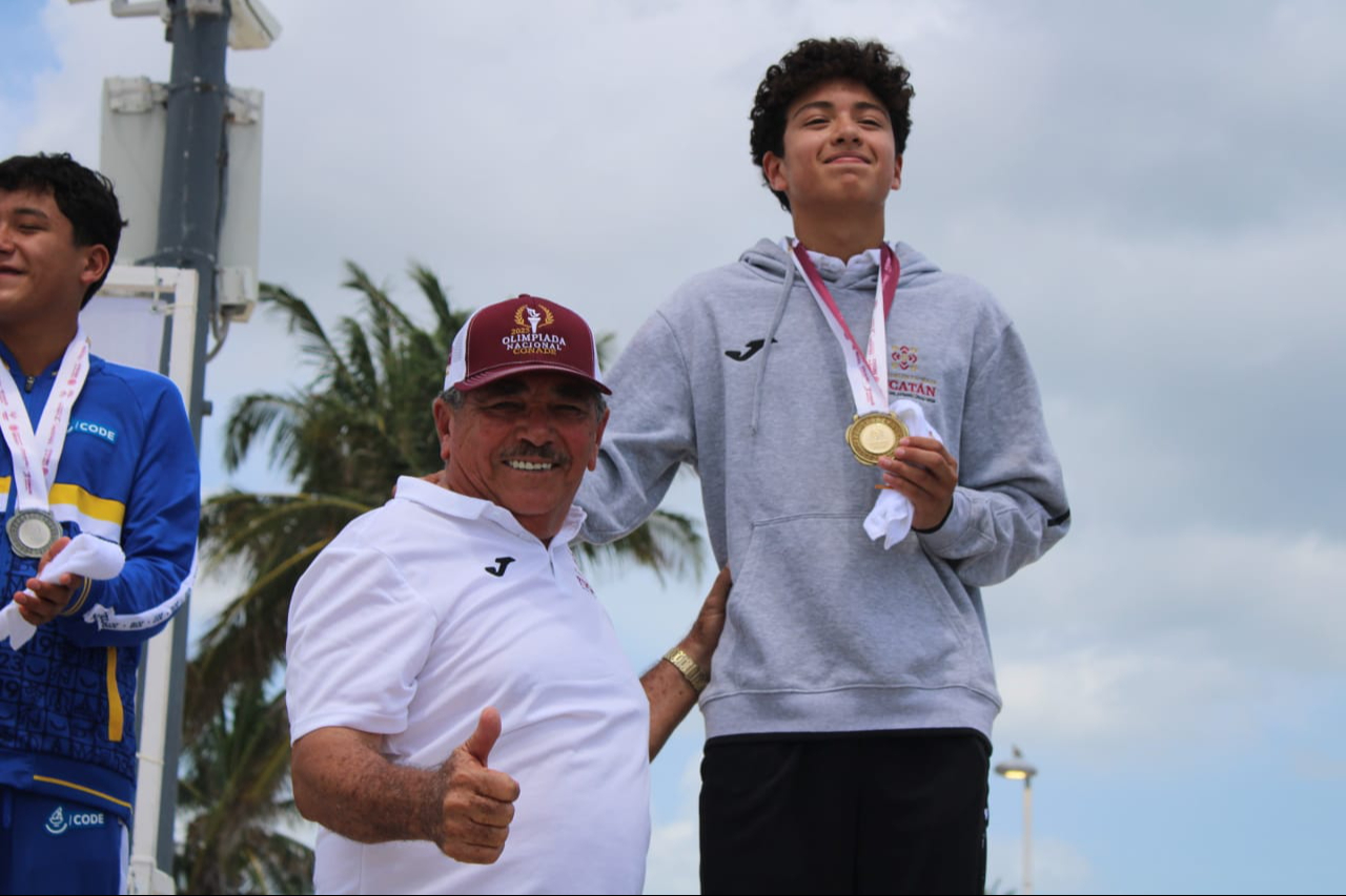 Yucateco se cuelga la medalla de oro en el acuatlón de la Olimpiada Nacional 2025