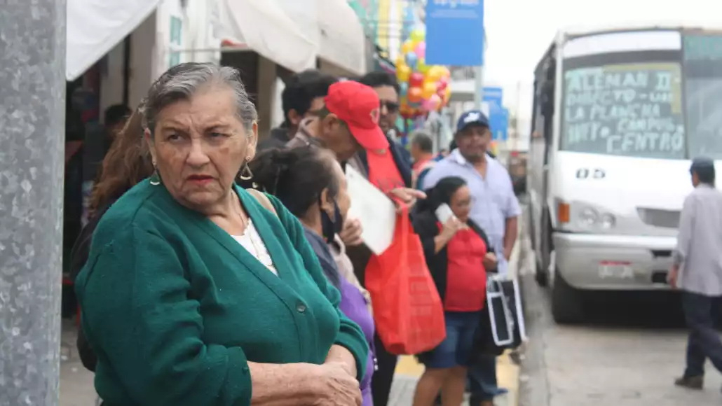 Mérida envejece entre sillas de ruedas, medicamentos y llamadas a familiares; detectan alto porcentaje de adultos mayores en 91 colonias