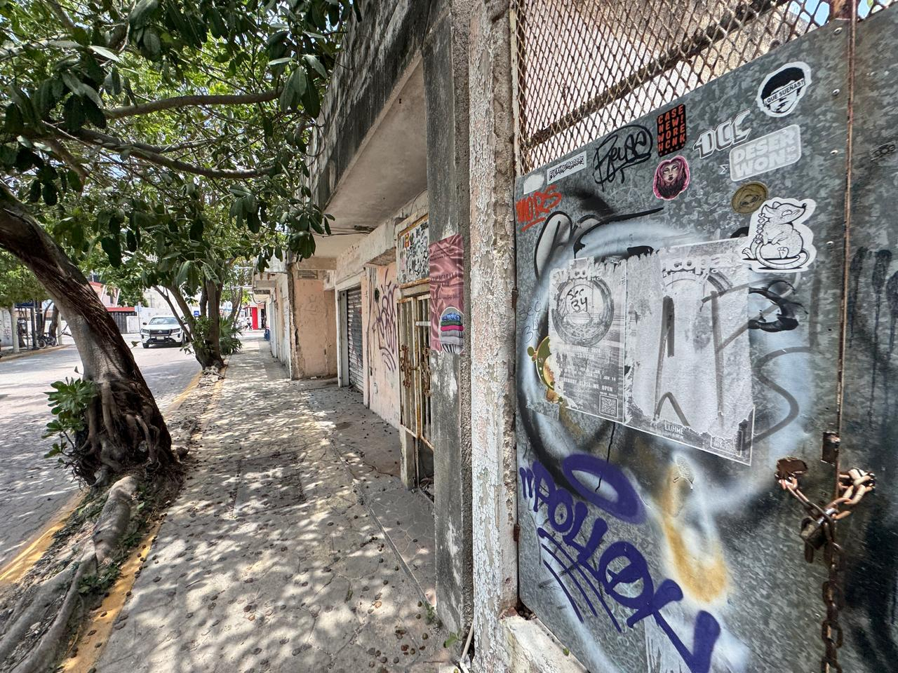 “No hay paz, ni libertad para emprender": Alrededor de 200 negocios en Playa del Carmen ‘bajaron sus cortinas’ por la inseguridad