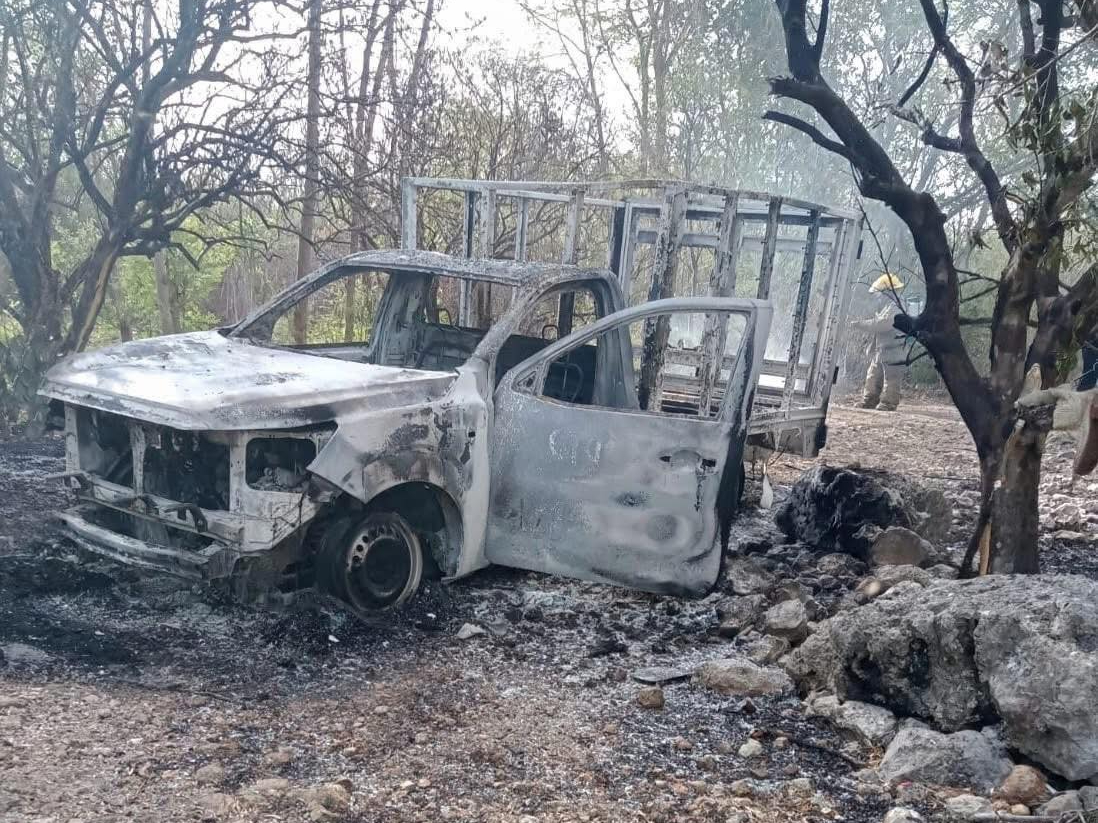 Un cable de baja tensión habría provocado que su camioneta se incendiara