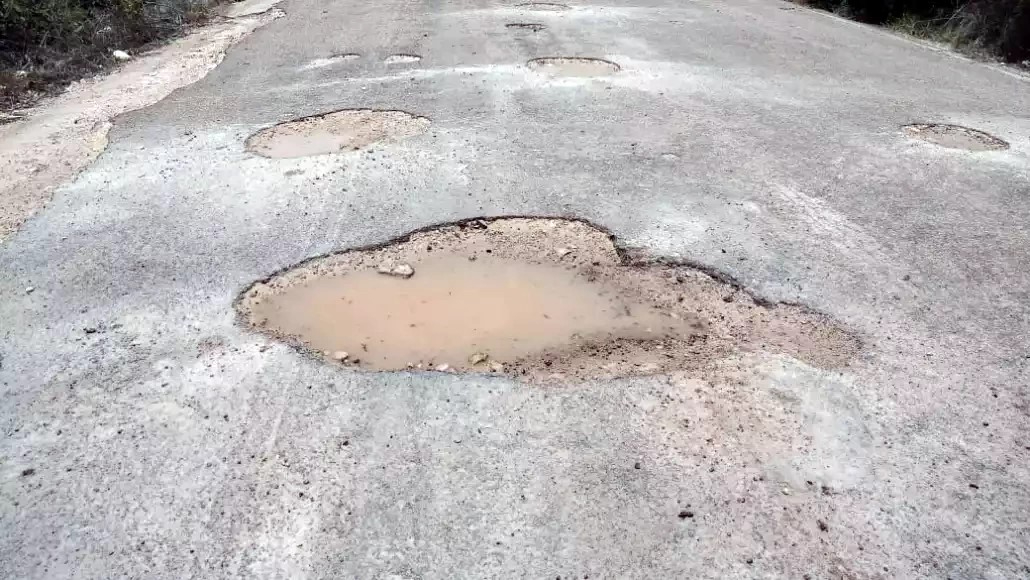 El PRI exigió al Gobierno del Estado dar mantenimiento urgente a las carreteras estatales por su deterioro. El PRI exigió al Gobierno del Estado dar mantenimiento urgente a las carreteras estatales por su deterioro.