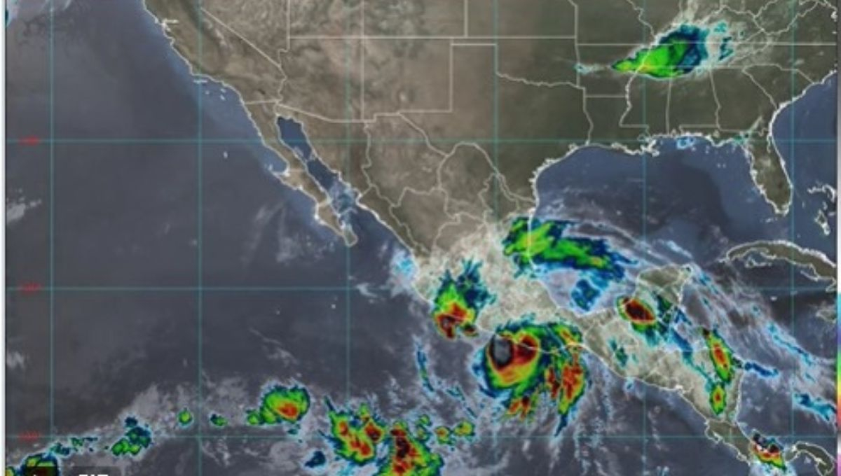 Huracán Erick toca tierra en Oaxaca como categoría 3: emiten alerta roja por lluvias extremas y vientos destructivos