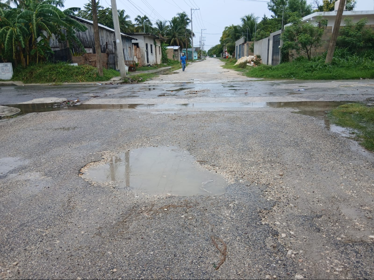 Las precipitaciones provocaron encharcamientos en calles de la ciudad. Las precipitaciones provocaron encharcamientos en calles de la ciudad.