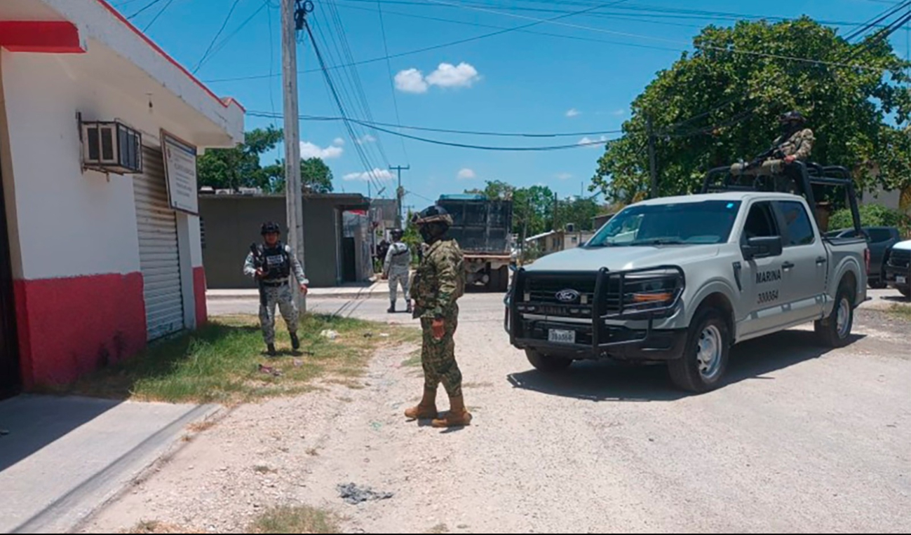 FGR y fuerzas federales aseguran droga y armamento en Campeche