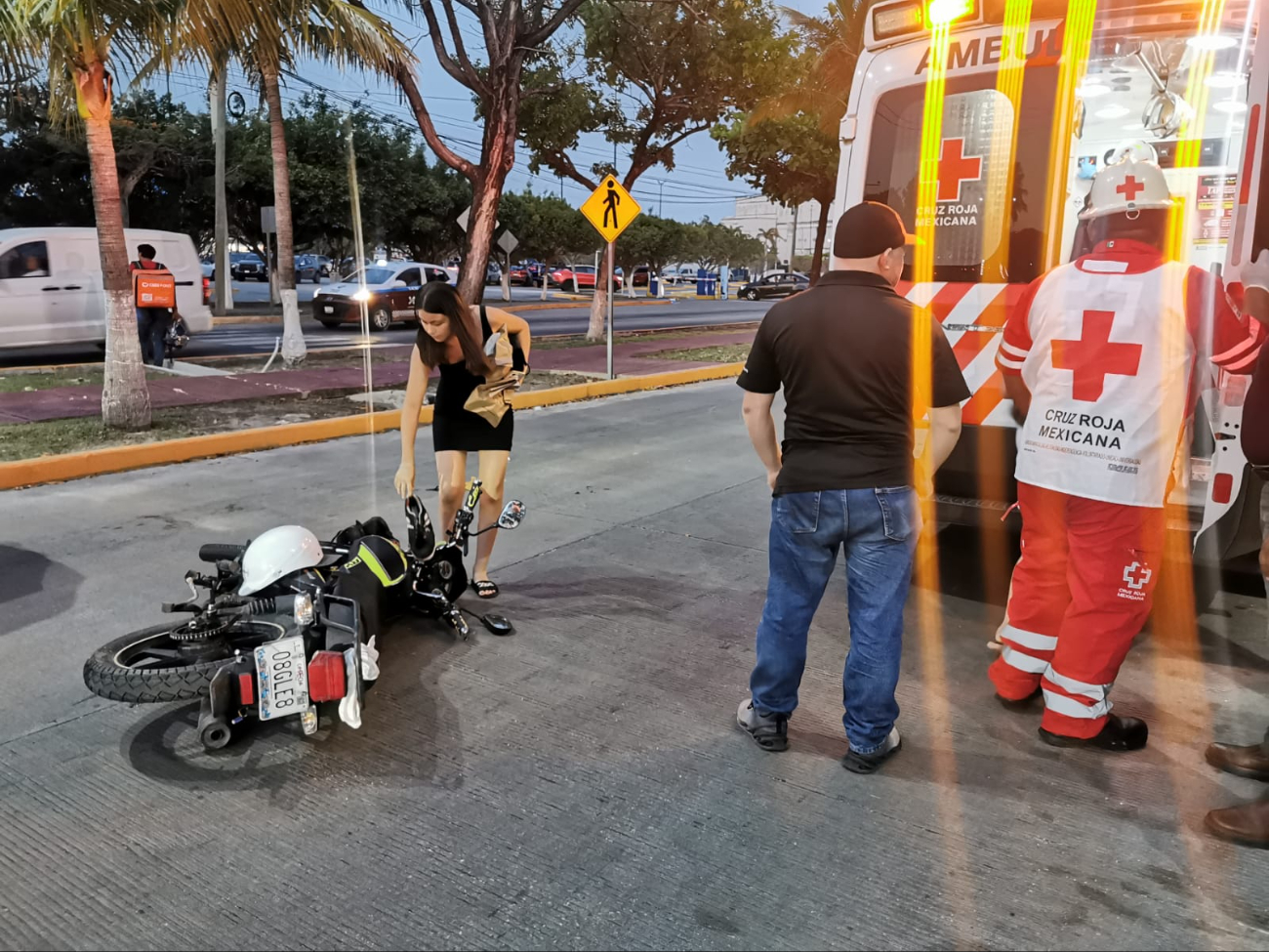 Un motociclista sufrió lesiones tras ser arrollado por un tractocamión que se dio a la fuga en la Periférica Norte Un motociclista sufrió lesiones tras ser arrollado por un tractocamión que se dio a la fuga en la Periférica Norte