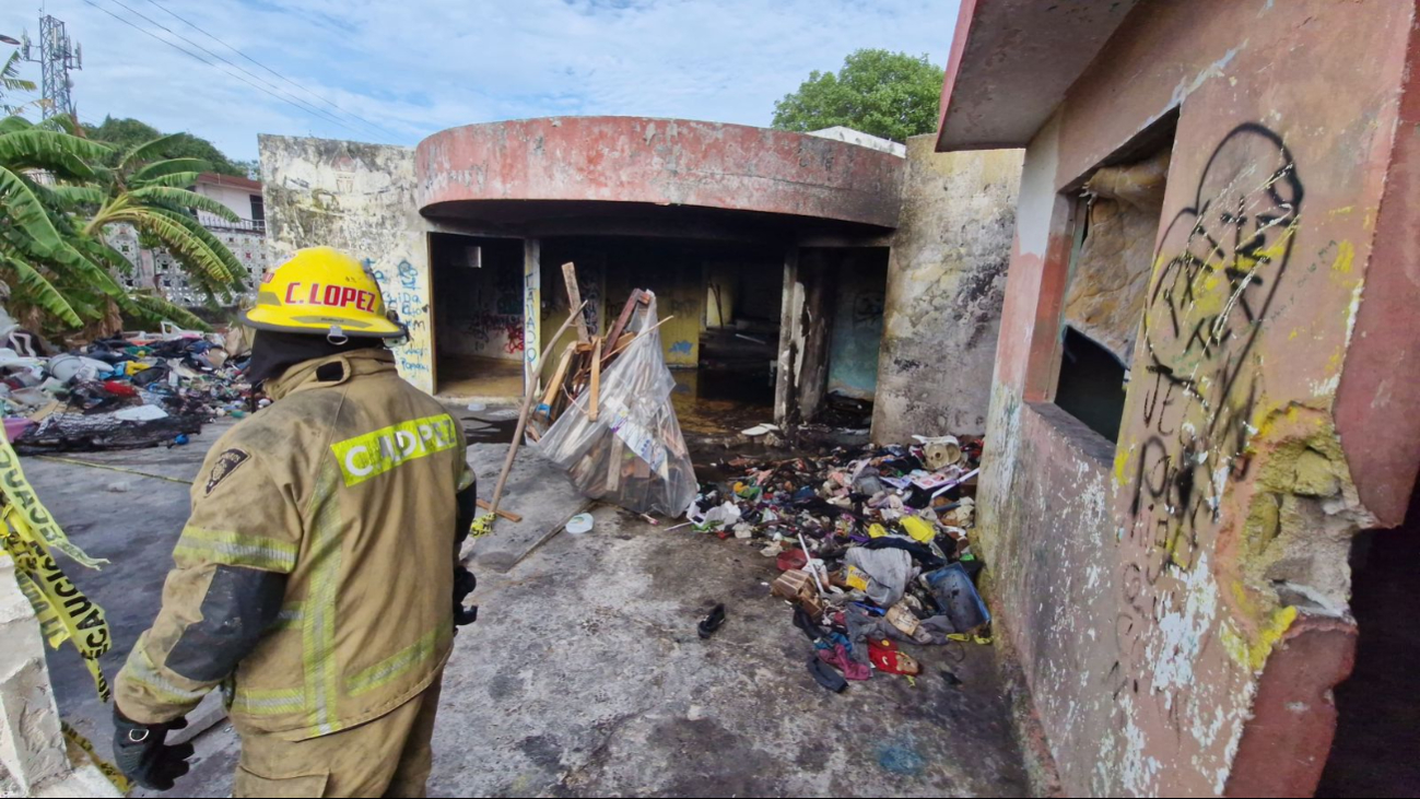 Los responsables del incendio en el barrio de Santa Lucía huyeron