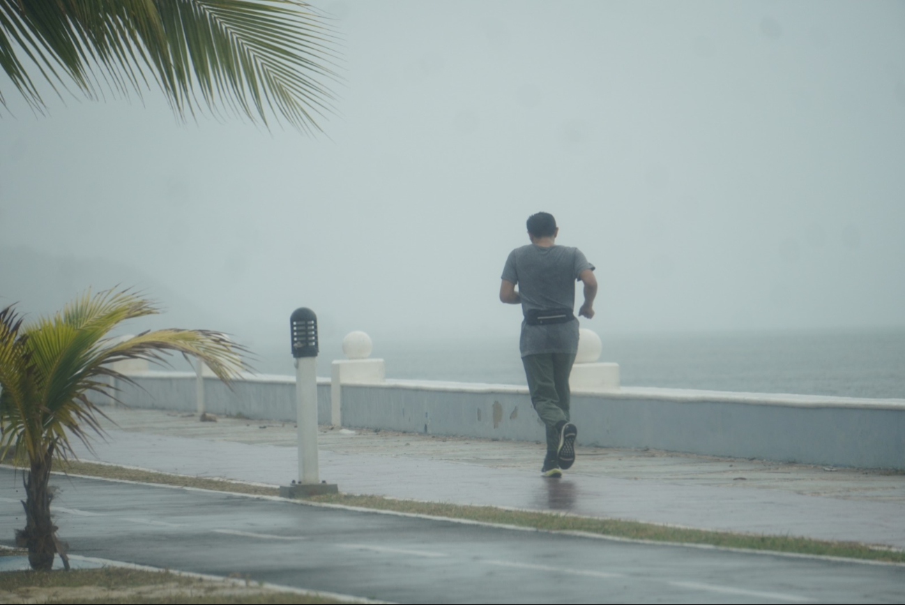 Prevén 4 días más de lluvias en la Península; vigilan baja presión rumbo a México Prevén 4 días más de lluvias en la Península; vigilan baja presión rumbo a México