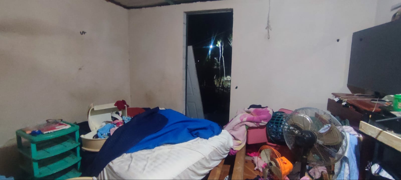 Señalan que los agentes se apoderaron de 100 mil pesos al ingresar al domicilio Señalan que los agentes se apoderaron de 100 mil pesos al ingresar al domicilio