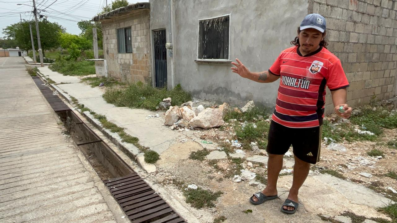 Drenajes sin rejilla y calles sin alumbrado: Vecinos de Hopelchén denuncian  falta de atención del Ayuntamiento