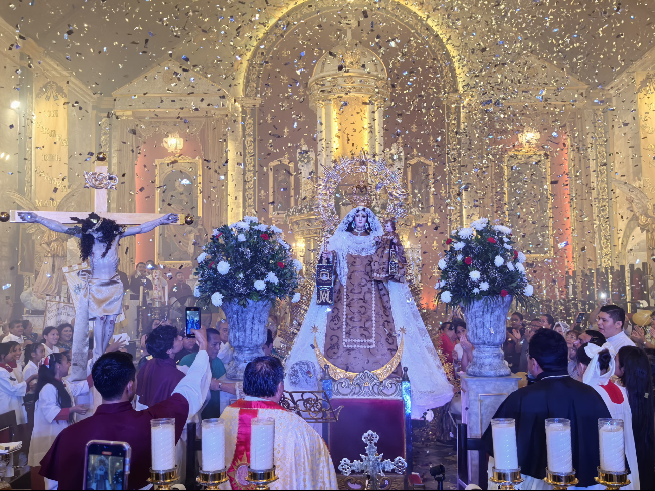 Inician fiestas patronales 2025 en Carmen con la bajada de la Virgen; serán 40 días de fe y tradición   