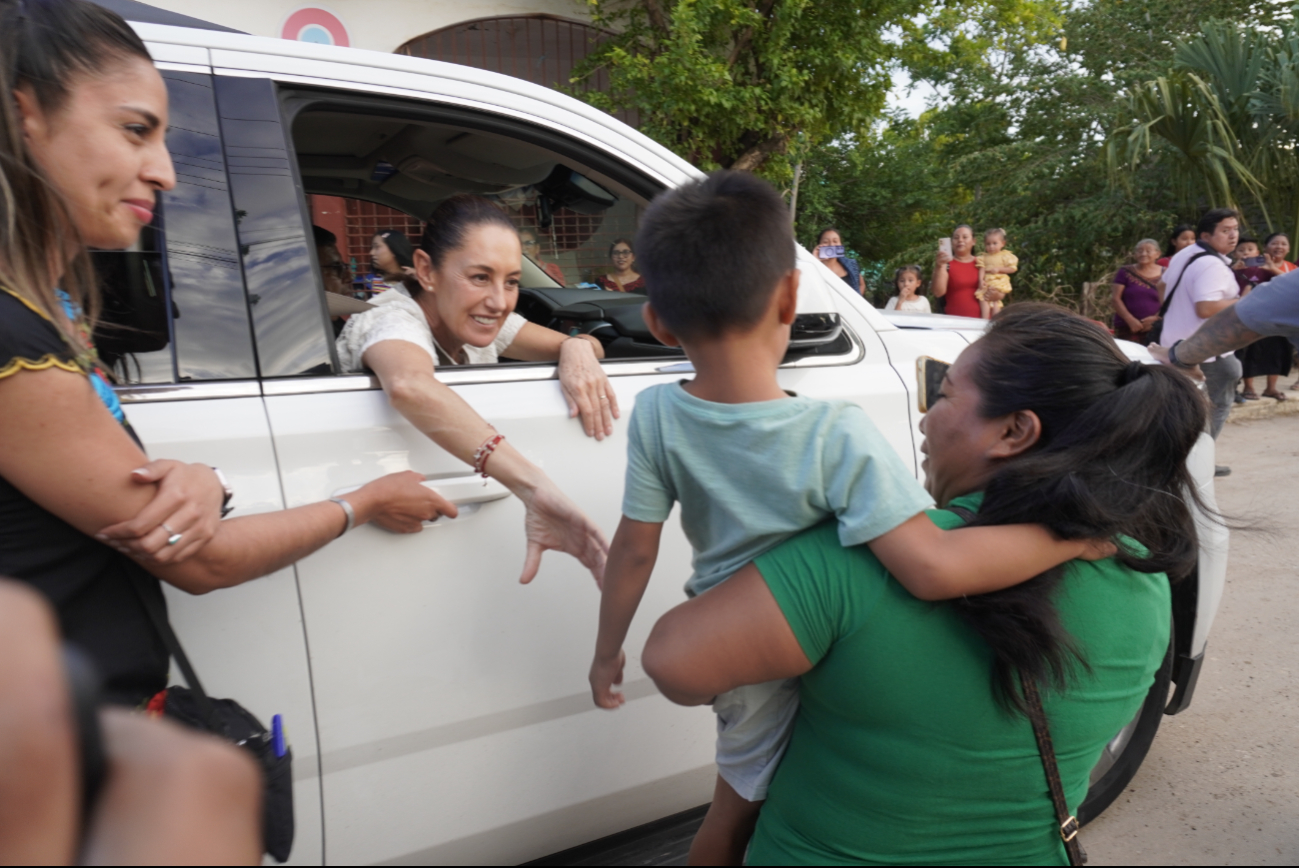 La visita de Claudia Sheinbaum reconoce la cultura e identidad de los pueblos indígenas.
