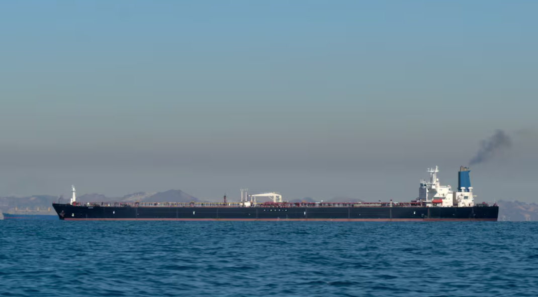 Parlamento aprueba posible cierre del estrecho de Ormuz Parlamento aprueba posible cierre del estrecho de Ormuz