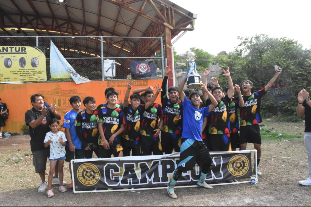 La Esperanza se coronó campeón de la Liga Juvenil Sub 18 de Campeche.