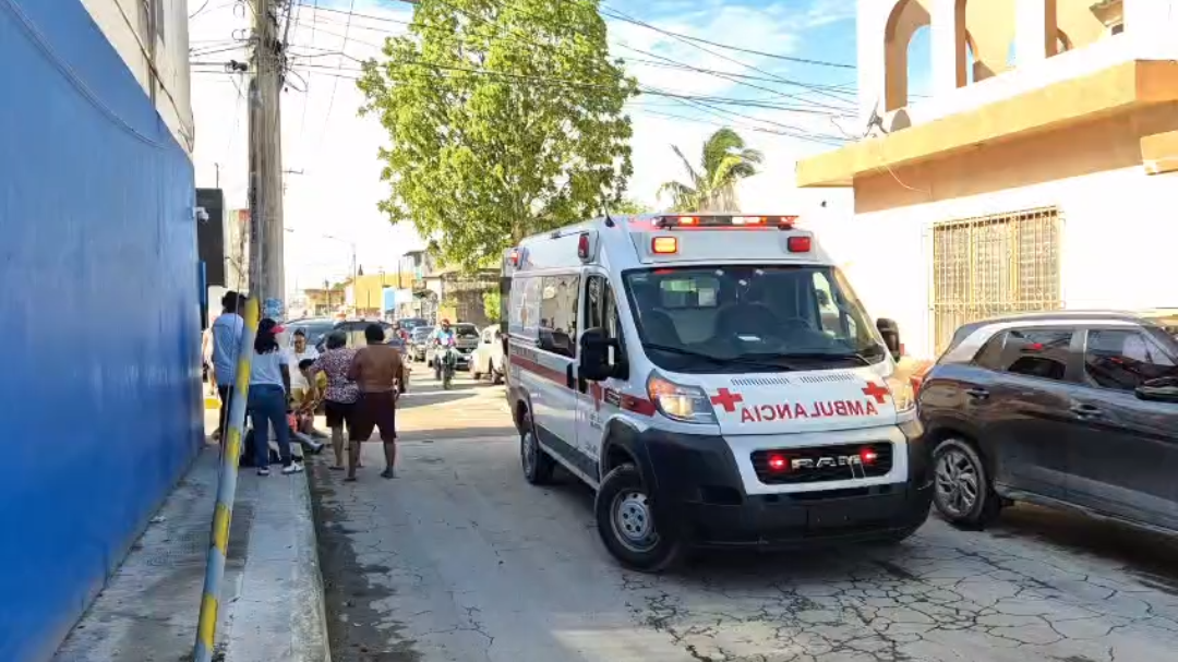 Falla de preferencia provoca accidente entre Mazda y motocicleta en Champotón