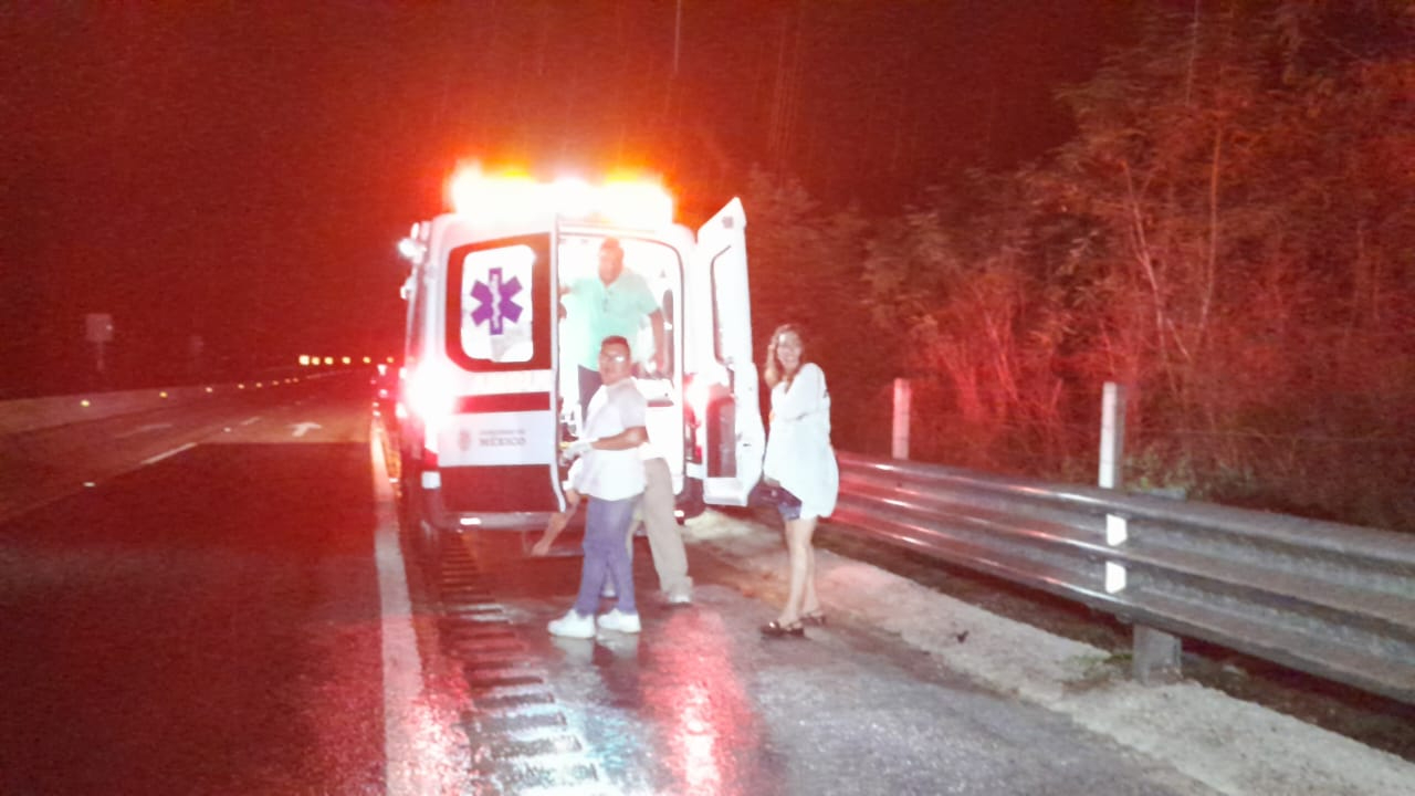 Desprendimiento de cerro en Hecelchakán genera accidente múltiple en la Curva del Diablo