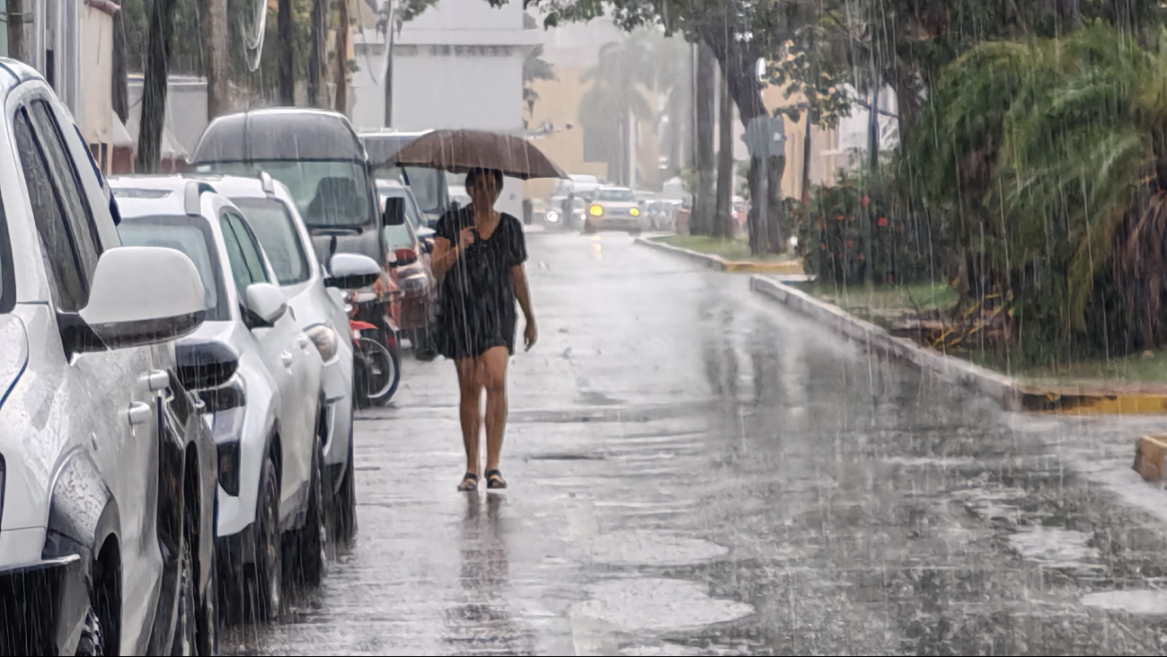 Avión cazahuracanes vigila posible ciclón: Se esperan lluvias en Campeche hasta el 2 de julio 