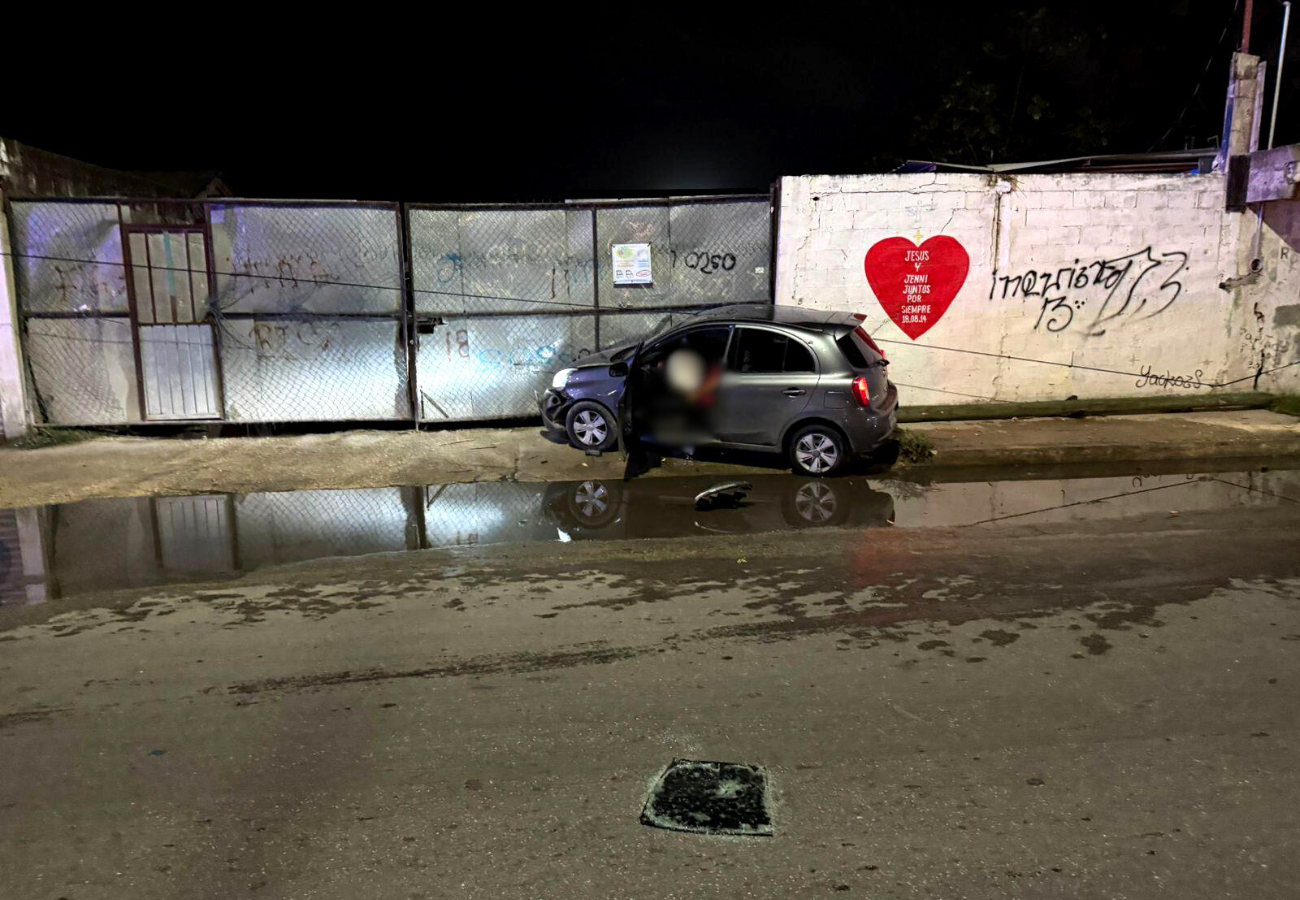 Autoridades implementaron un operativo para tratar de dar con los responsables, quienes se fugaron en una motocicleta, según dijeron los testigos Autoridades implementaron un operativo para tratar de dar con los responsables, quienes se fugaron en una motocicleta, según dijeron los testigos