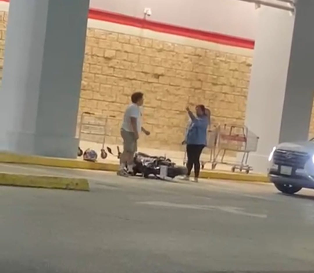 Arranque de celos termina en escena dramática en estacionamiento de City Club de Ciudad del Carmen