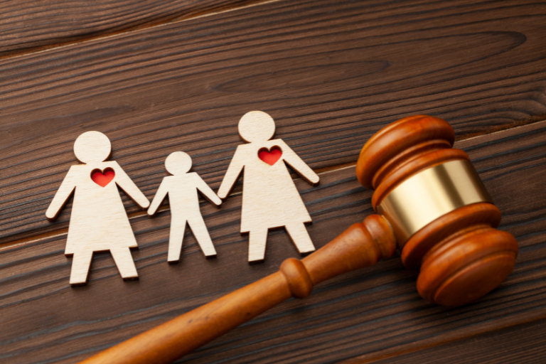 Se busca el derecho a formar una familia sin condicionar el sexo de los padres o mamás.