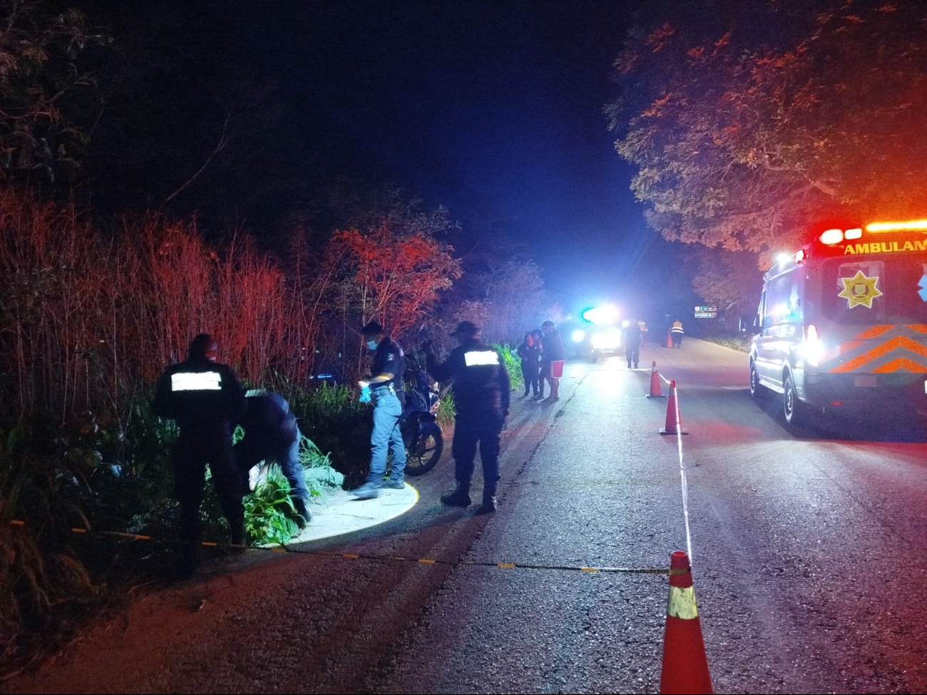 El cuerpo del motociclista fue encontrado entre la maleza El cuerpo del motociclista fue encontrado entre la maleza