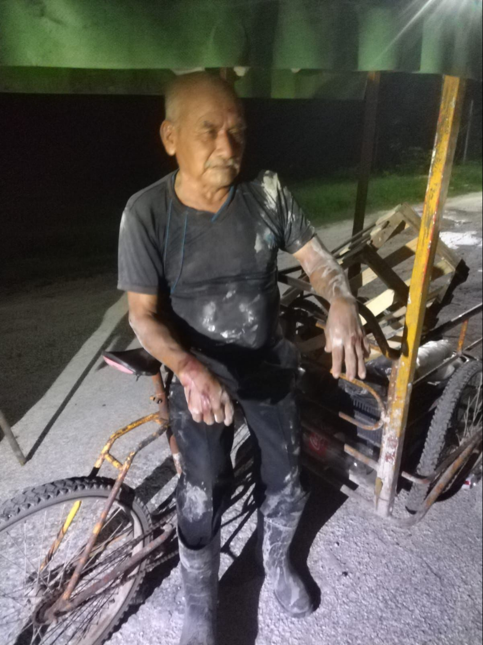 Asaltan a anciano en Escárcega; lo hieren con cuchillo y le roban su triciclo