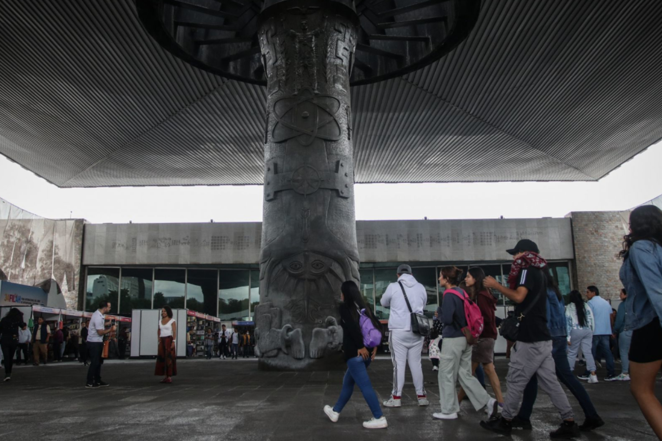 Fundado en 1940 y ubicado desde 1964 en el Bosque de Chapultepec, el MNA abarca 22 salas distribuidas en más de 45 mil m²