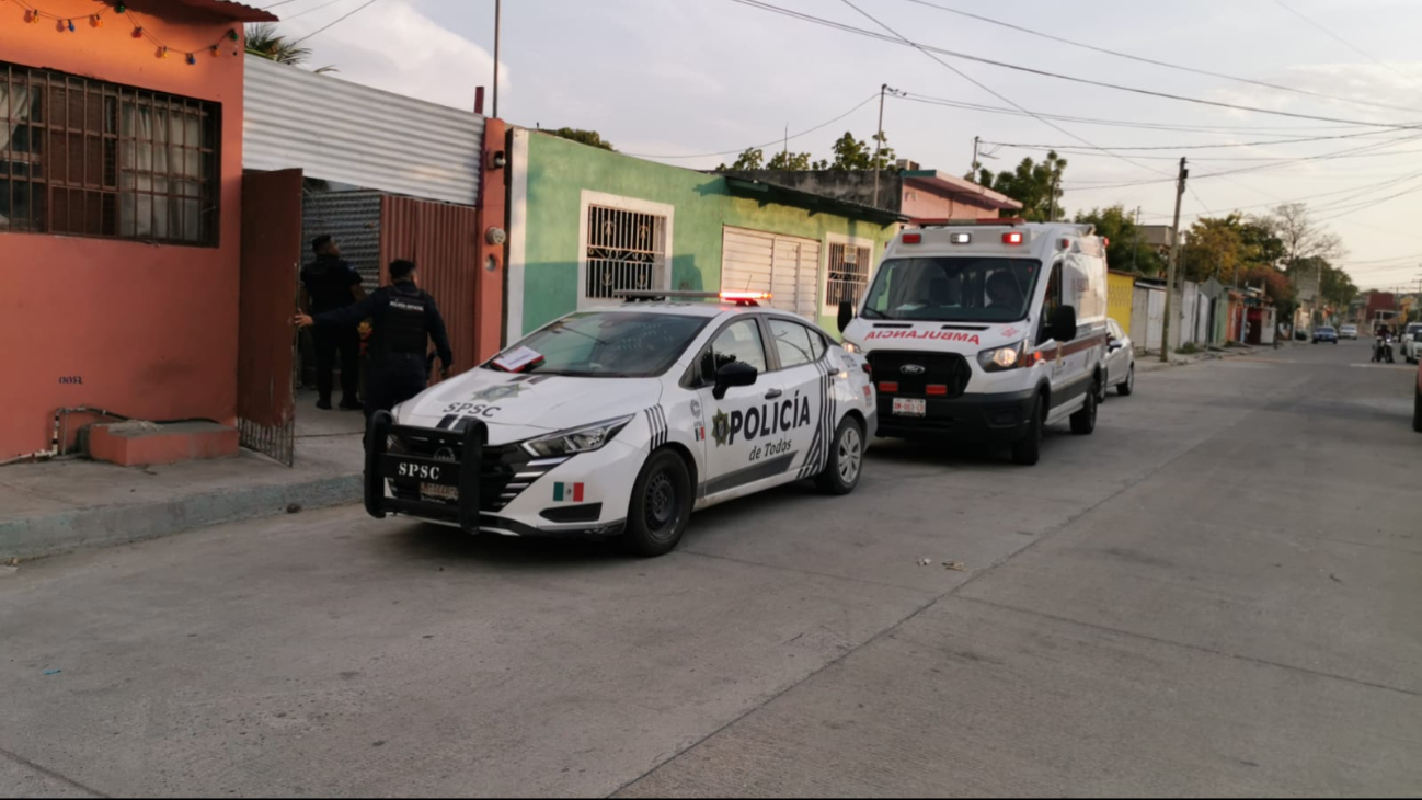   Por unos mangos, hombre le “vuela” el dedo a su vecino con un machete en Carmen  
