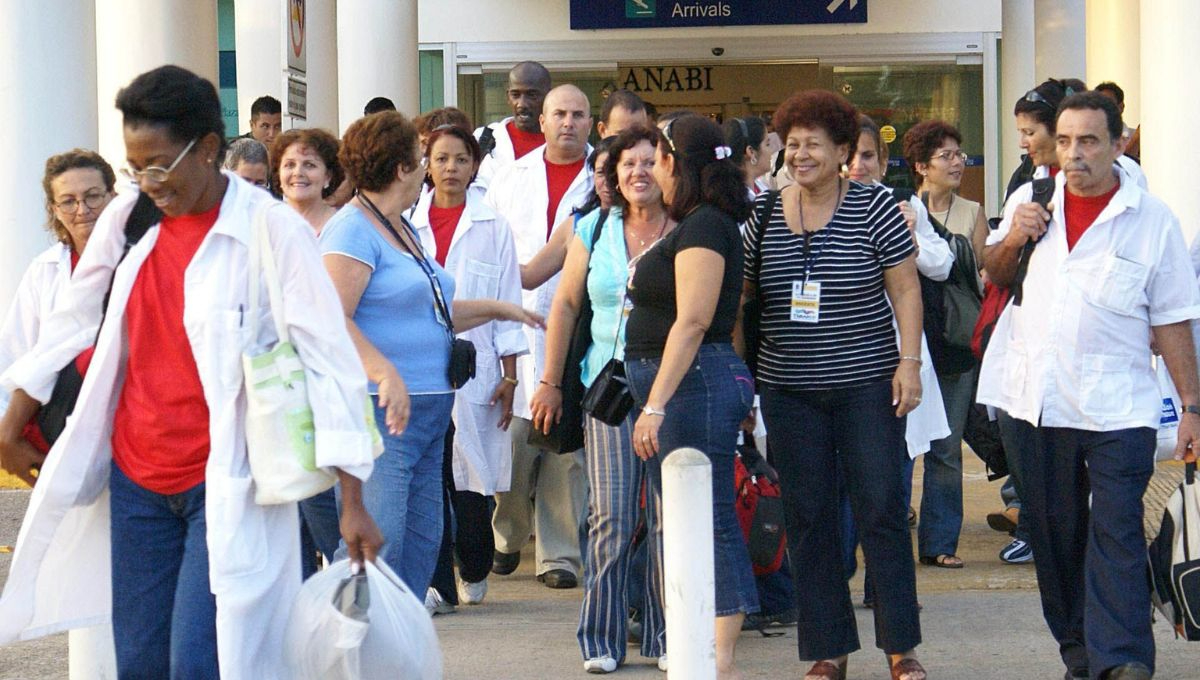 La Secretaría de Salud paga directamente a los profesionales y cubre alojamiento y transporte La Secretaría de Salud paga directamente a los profesionales y cubre alojamiento y transporte