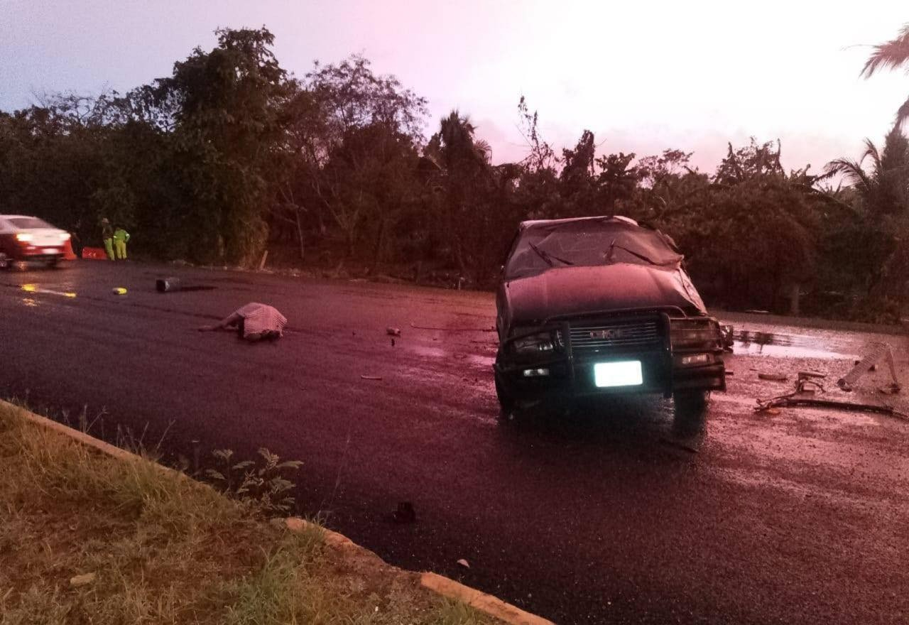 Al momento de tomarle el pulso, paramédicos se dieron cuenta que el hombre ya no contaba con vida Al momento de tomarle el pulso, paramédicos se dieron cuenta que el hombre ya no contaba con vida