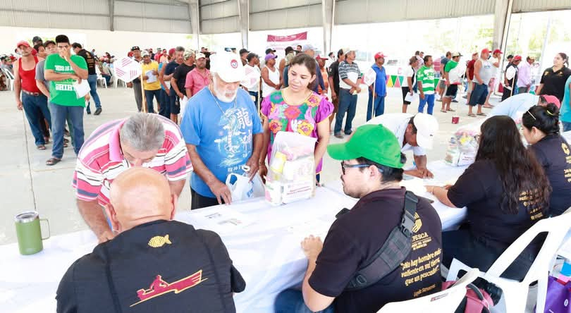El INPESCA entregó apoyo por veda y baja captura a 697 pescadores en Sabancuy. El INPESCA entregó apoyo por veda y baja captura a 697 pescadores en Sabancuy.