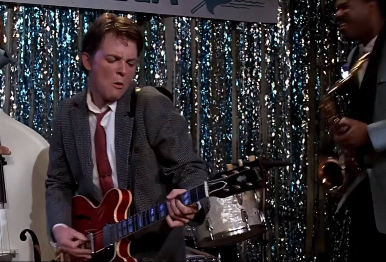 Gibson quiere encontrar la famosa guitarra usada por Marty McFly en 'Volver al Futuro'