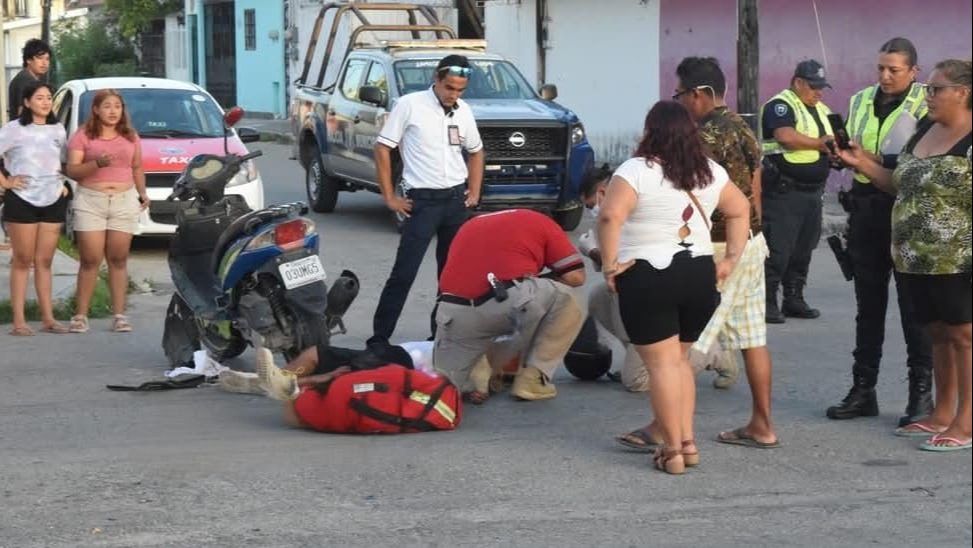Motociclista se vuela su alto dejando como saldo un lesionado Motociclista se vuela su alto dejando como saldo un lesionado