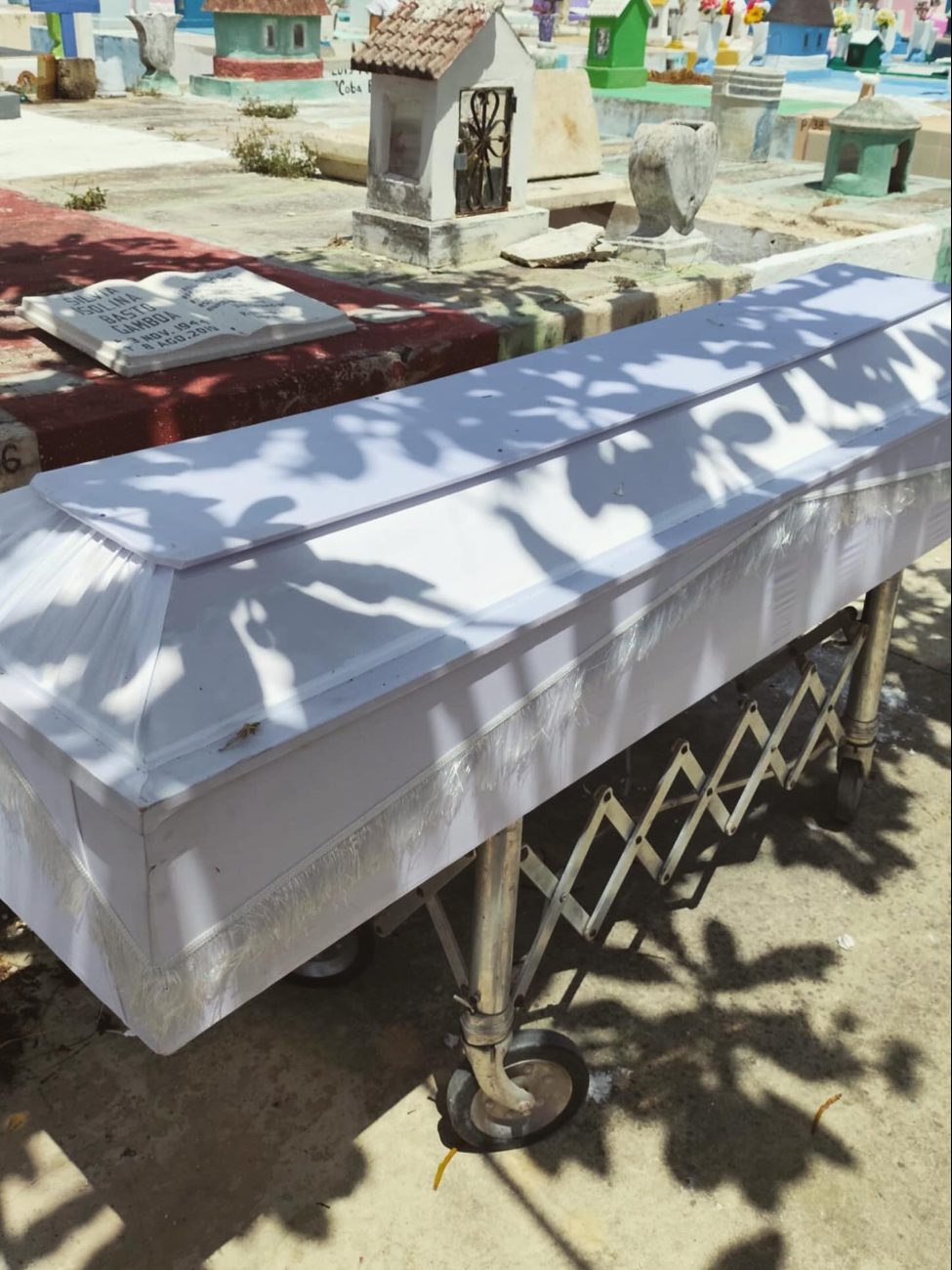Familiares despidieron a Ángel tras su fallecimiento en un accidente en Mérida Familiares despidieron a Ángel tras su fallecimiento en un accidente en Mérida