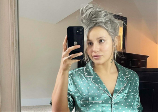 ¿Quién es Kylie Page, actriz del cine para adultos que murió a los 28 años?