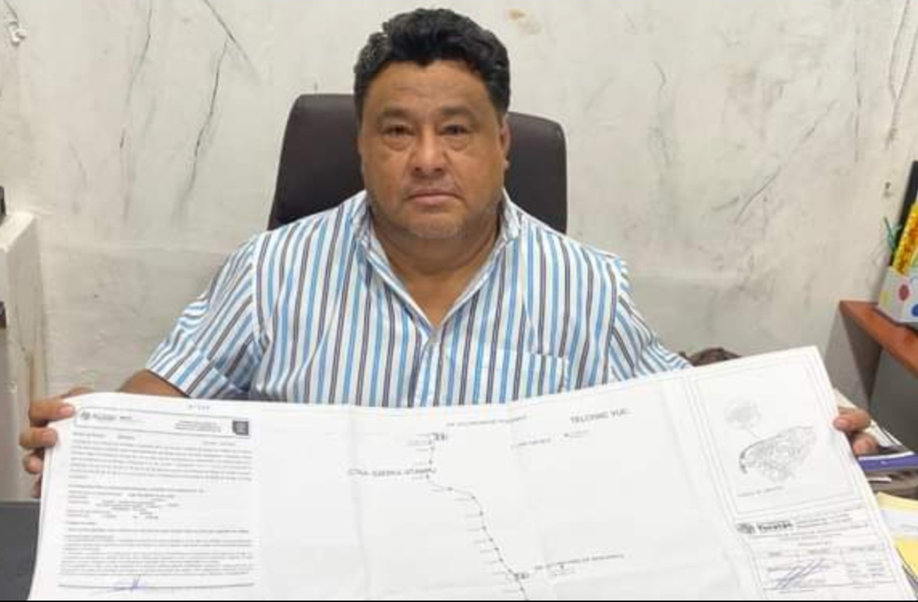 Acusan al Alcalde de Dzemul por despojo  en la costa de Yucatán
