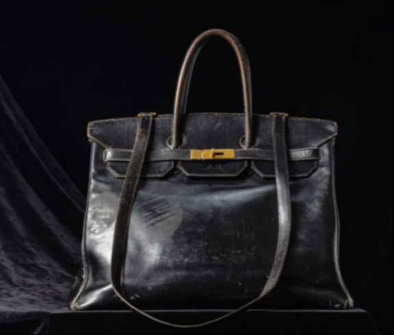 El bolso de Jane Birkin fue vendido por una cifra millonaria El bolso de Jane Birkin fue vendido por una cifra millonaria