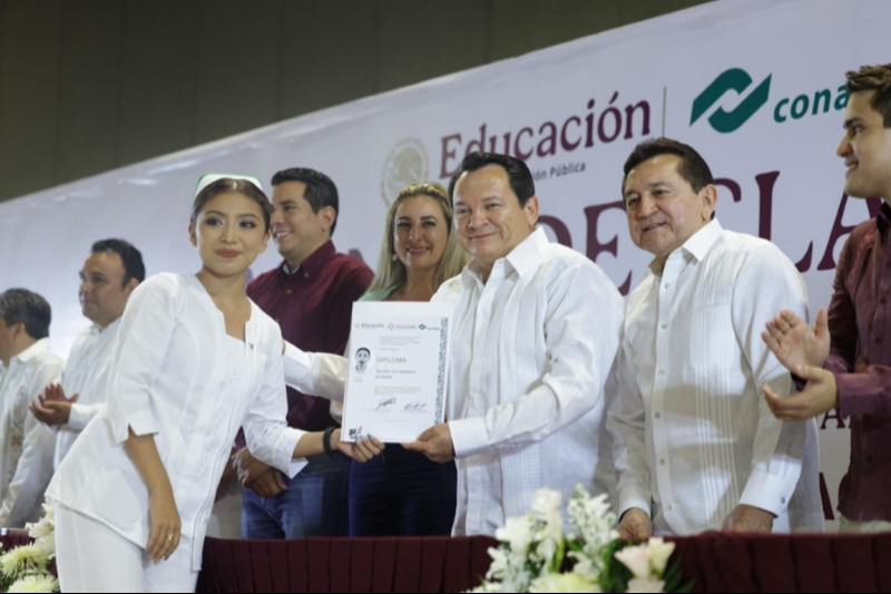 Más de 1,500 estudiantes concluyen estudios en el Conalep Yucatán