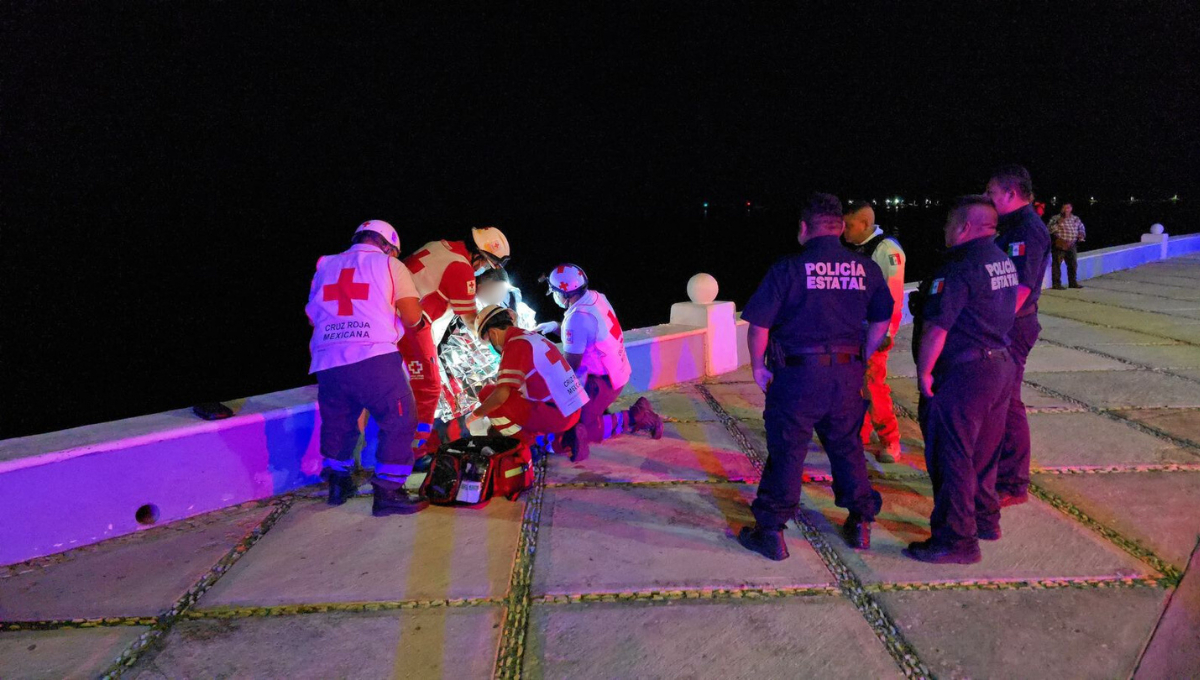 El hombre solo sufrió golpes por las piedras, no fue trasladado al hospital El hombre solo sufrió golpes por las piedras, no fue trasladado al hospital
