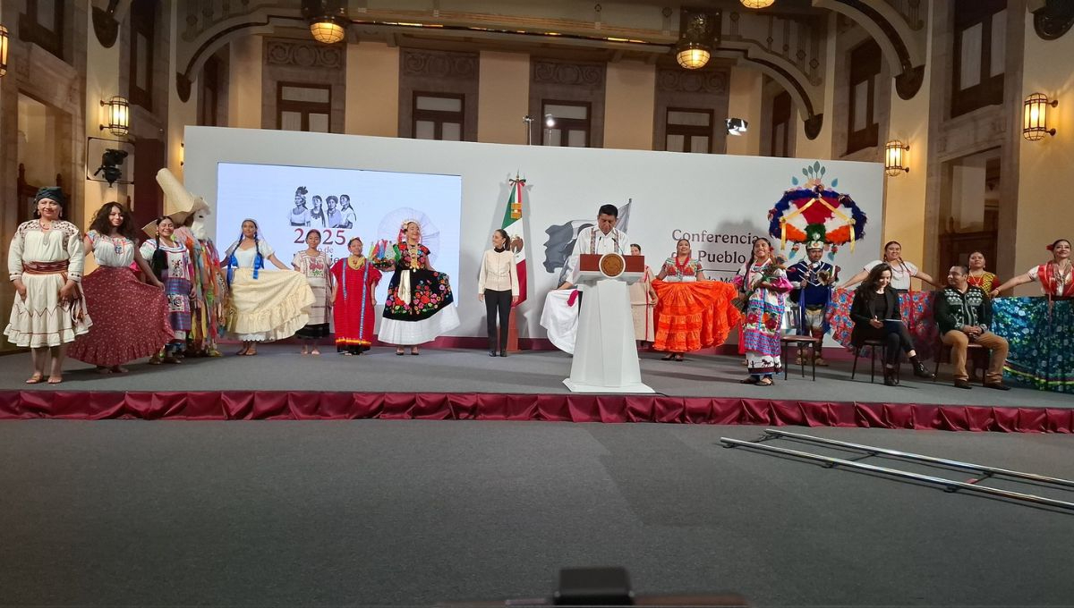 El gobernador de Oaxaca, Salomón Jara Cruz, extendió una invitación a todo el país para asistir a la Guelaguetza 2025 El gobernador de Oaxaca, Salomón Jara Cruz, extendió una invitación a todo el país para asistir a la Guelaguetza 2025