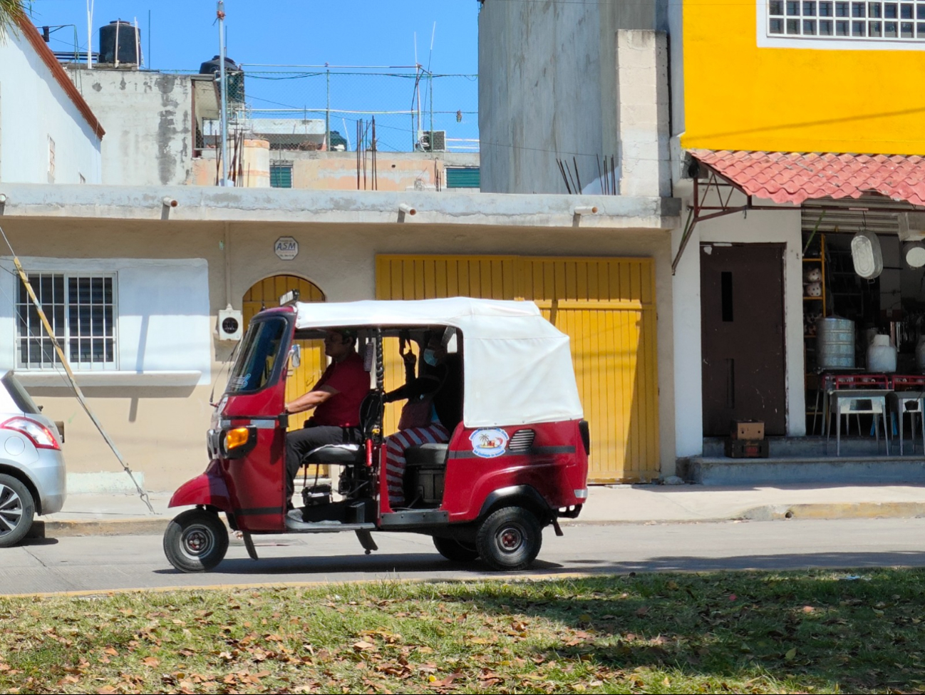 Ley sin respaldo social: líderes sindicales denuncian persecución a mototaxistas