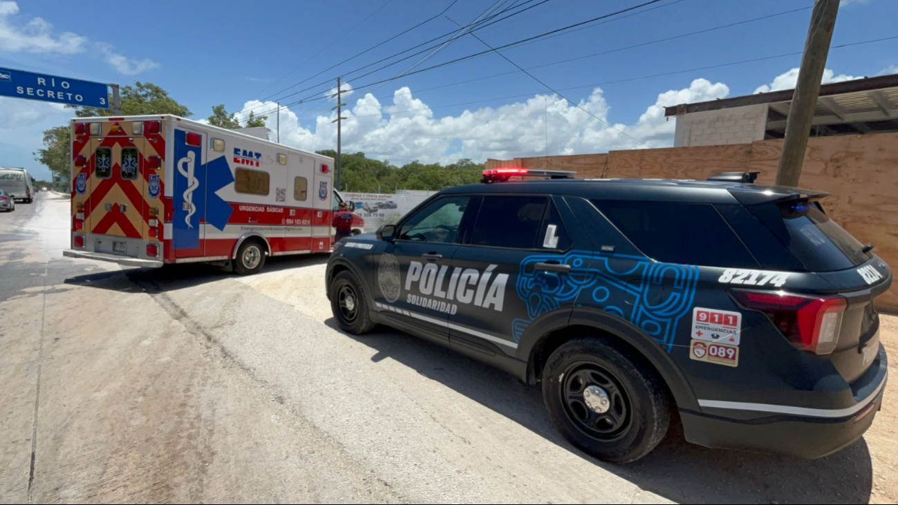 🚑 Fue atendido por paramédicos de la Cruz Roja y trasladado grave al Hospital General de Playa del Carmen. 🚑 Fue atendido por paramédicos de la Cruz Roja y trasladado grave al Hospital General de Playa del Carmen.