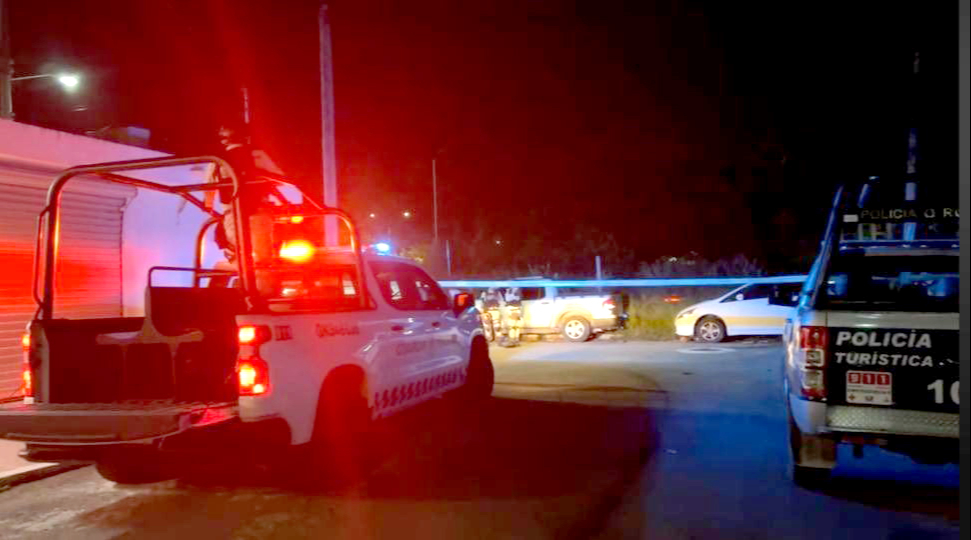La alerta se activó por llamada anónima que reportó hombres armados en una camioneta blanca.