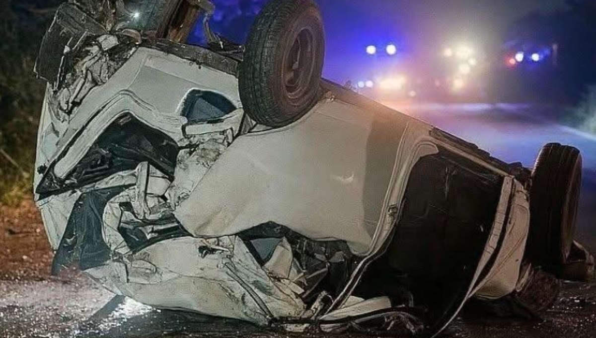 El conductor volcó su unidad en la vía Dzemul-Baca