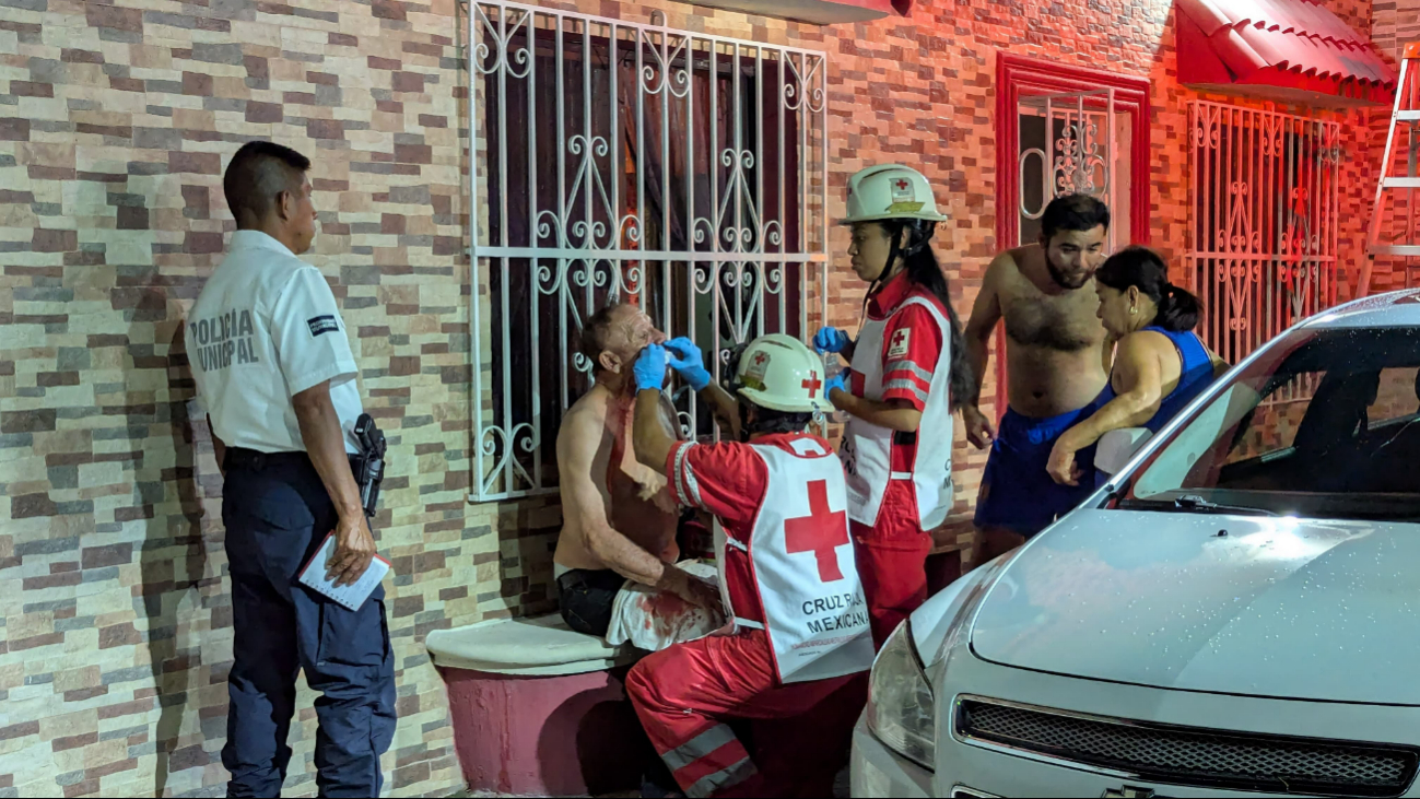 Violenta riña entre vecinos deja a un hombre con el labio roto en la colonia Justo Sierra