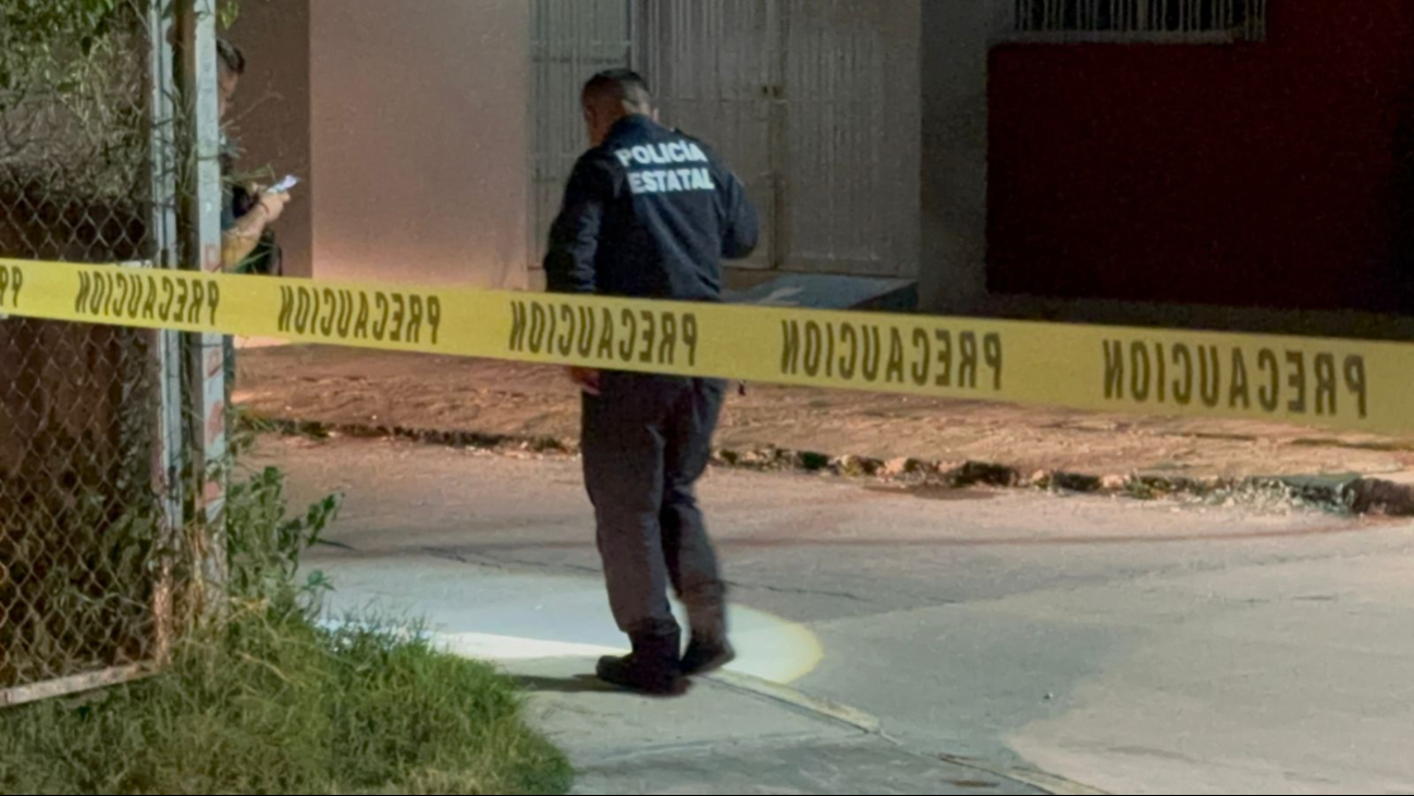 Balean a pareja en la calle, pero huyen ilesos rumbo a Miguel Hidalgo Balean a pareja en la calle, pero huyen ilesos rumbo a Miguel Hidalgo