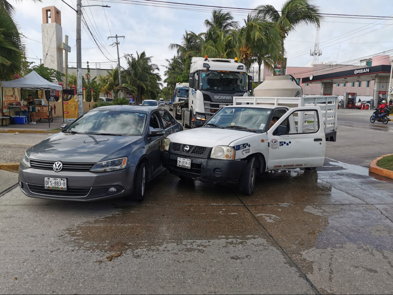 Percance en la Periférica Norte moviliza a Tránsito y aseguradoras Percance en la Periférica Norte moviliza a Tránsito y aseguradoras