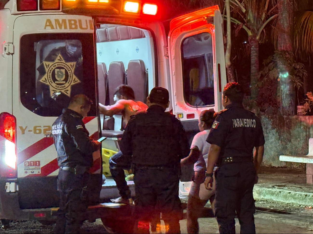 Policías de Tizimín atienden el reporte de un altercado en una fiesta en la colonia San Martín Policías de Tizimín atienden el reporte de un altercado en una fiesta en la colonia San Martín